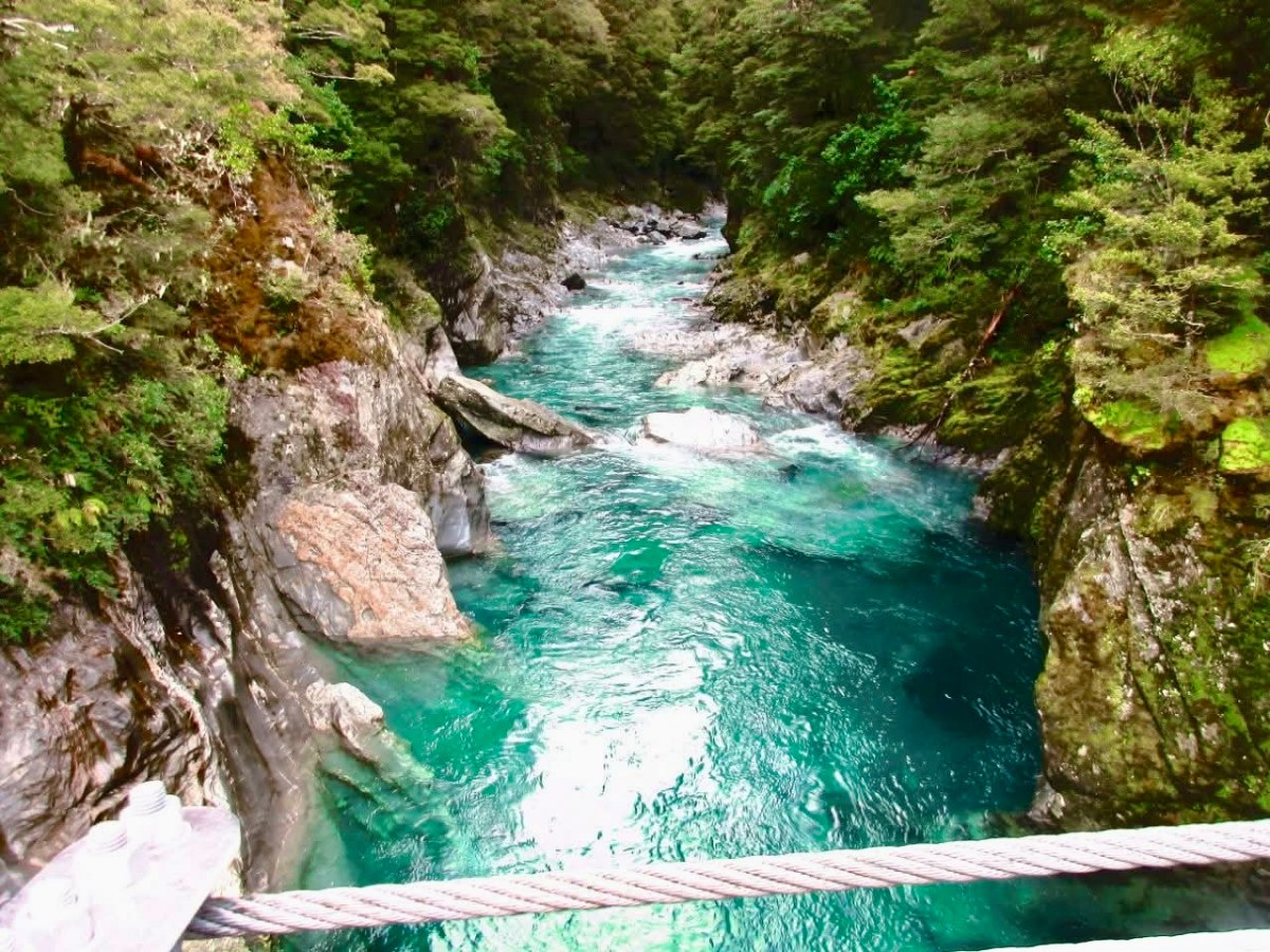 From Lindis Pass to Haast: A Motorbike Adventure in New&nbsp;Zealand